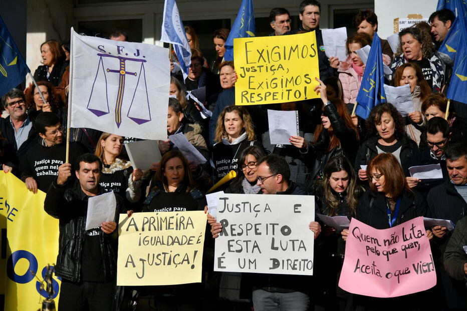 Funcionários judiciais de Braga fazem 