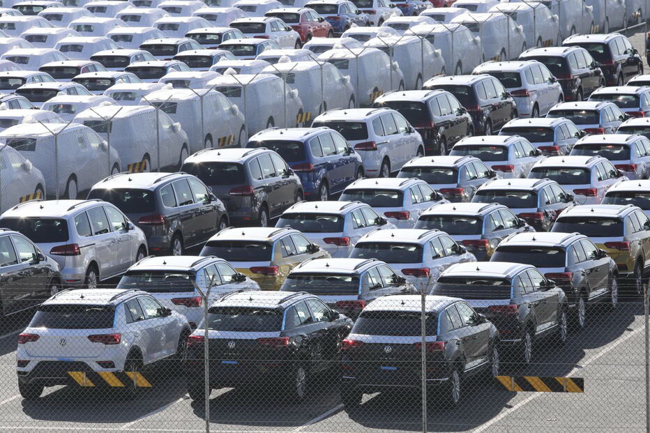 Carros da Volkswagen no Porto de Setúbal 