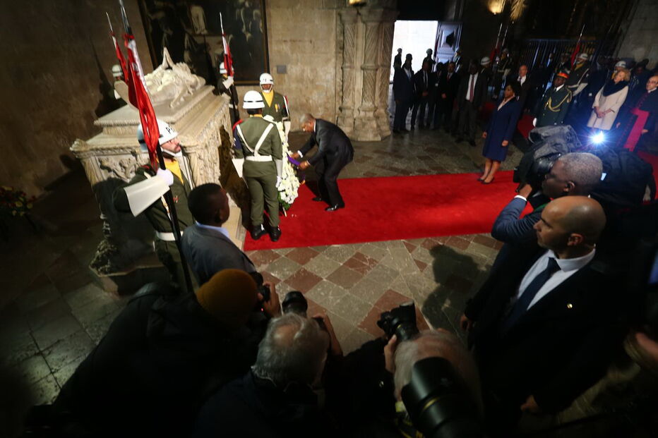 Presidente de Angola já está em Lisboa para visita oficial