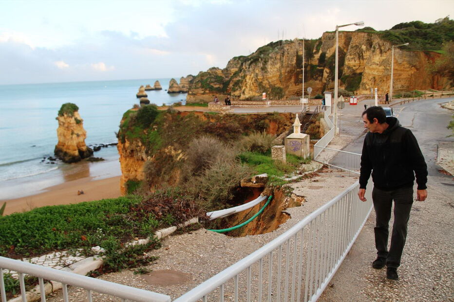 Rogério Martins receia que “o mesmo que sucedeu nas pedreiras em Borba possa repetir-se” na praia D. Ana