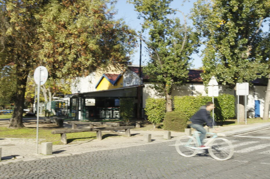 Jovem de 22 anos morre esfaqueado na Doca de Santo Amaro em Lisboa