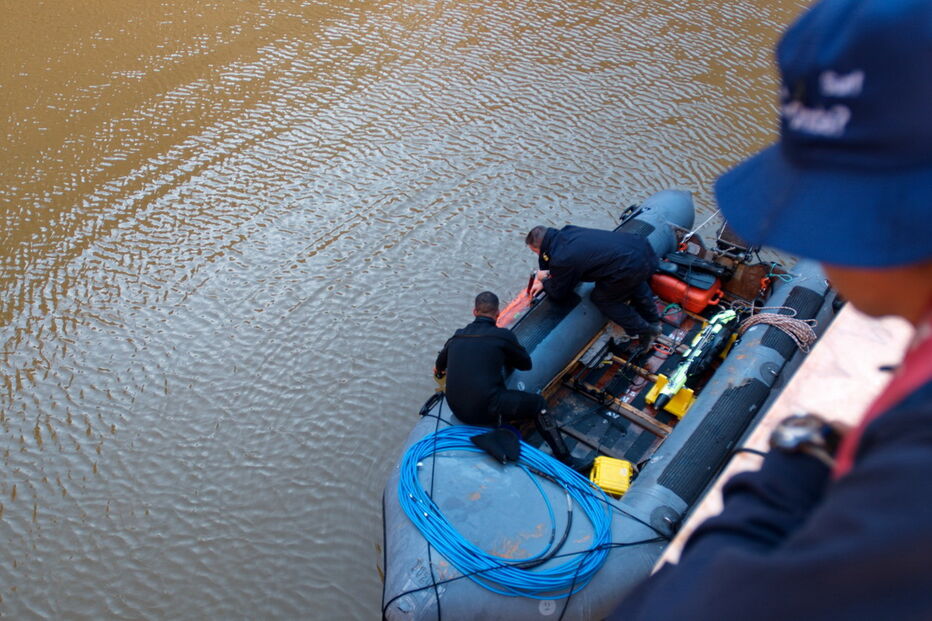 Marinha Portuguesa realiza operações de resgate em pedreira de Borba