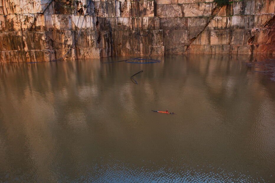 Marinha Portuguesa realiza operações de resgate em pedreira de Borba