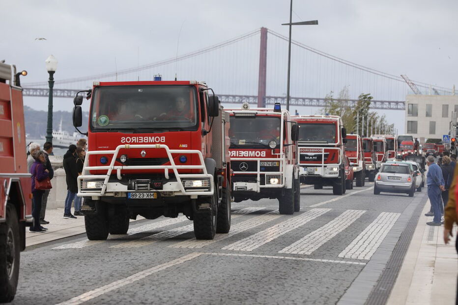 Bombeiros manifestam-se em Lisboa