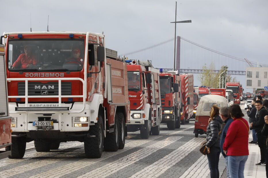 Bombeiros manifestam-se em Lisboa