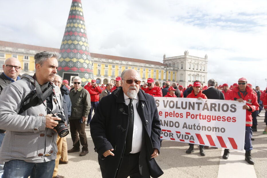 Bombeiros manifestam-se em Lisboa