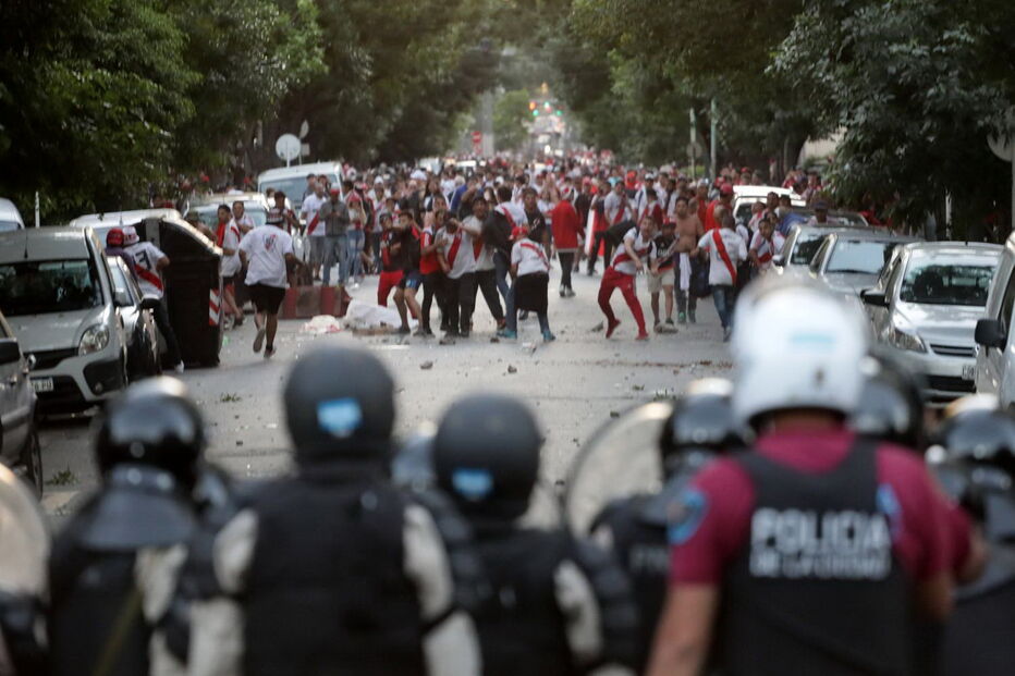 Pelo menos 29 detidos nos incidentes em torno da final da Taça Libertadores