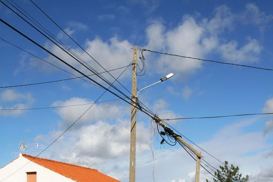 Despiste de carro provoca um morto e dois feridos em Aljezur