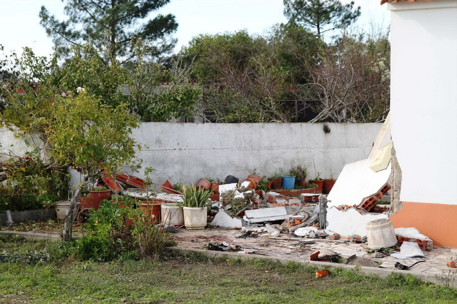 Despiste de carro provoca um morto e dois feridos em Aljezur