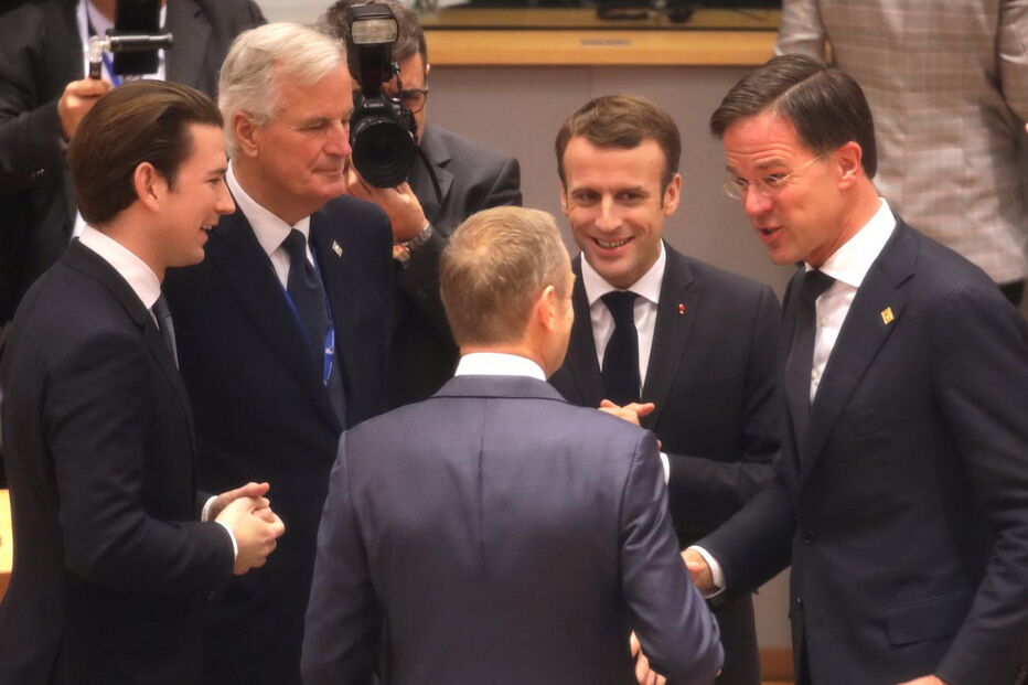 Chefes de Estado e de Governo da UE aprovam acordo do Brexit