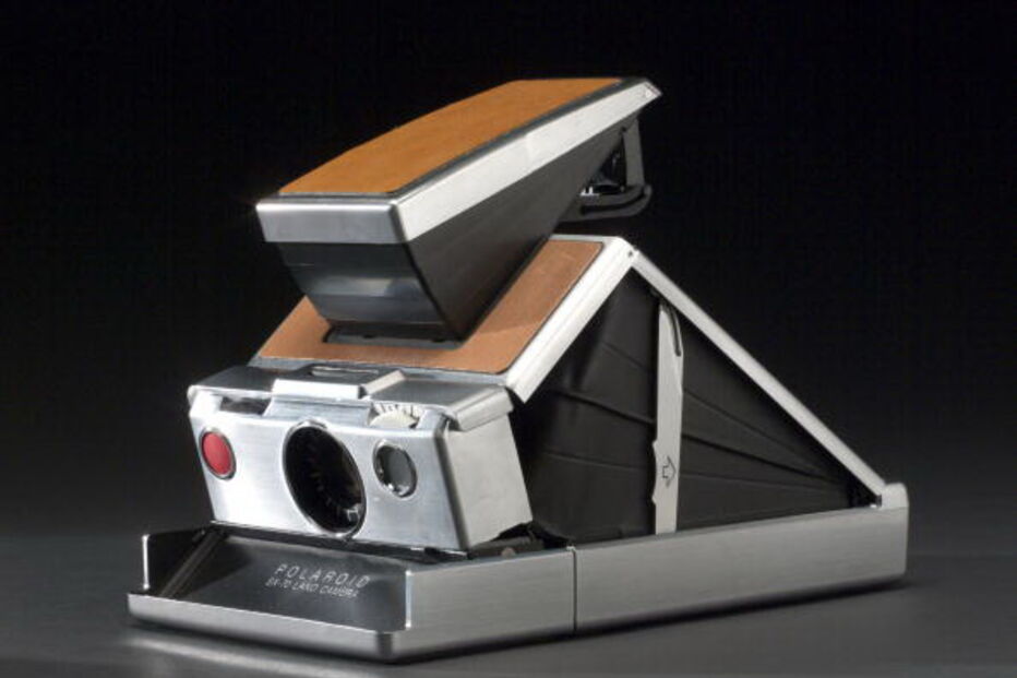 Polaroid celebra hoje 70 anos desde o lançamento da primeira máquina fotográfica