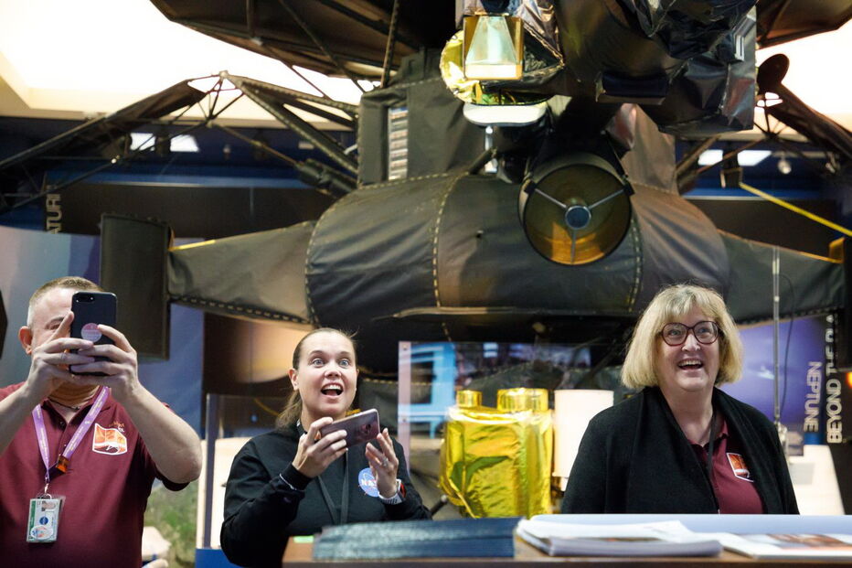 A celebração da equipa da NASA