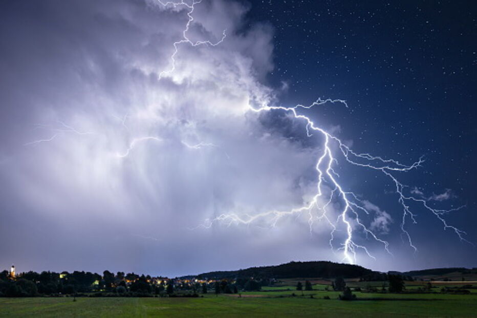 Frequência de grandes tempestades poderá triplicar até fim do século 