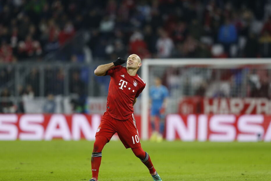 Robben celebra golo