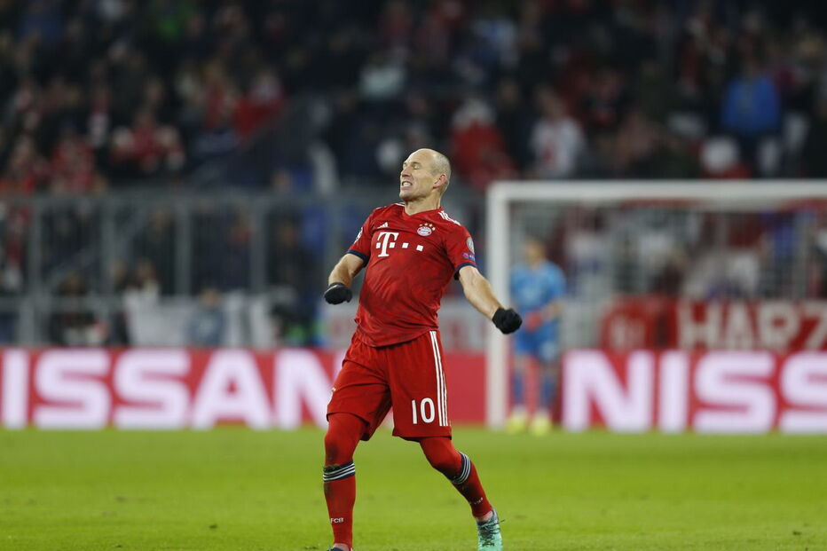 Robben celebra golo