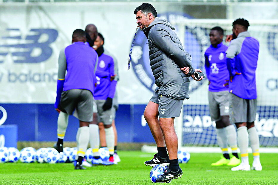 Sérgio Conceição adverte para as dificuldades do jogo de hoje frente à equipa alemã do Schalke 