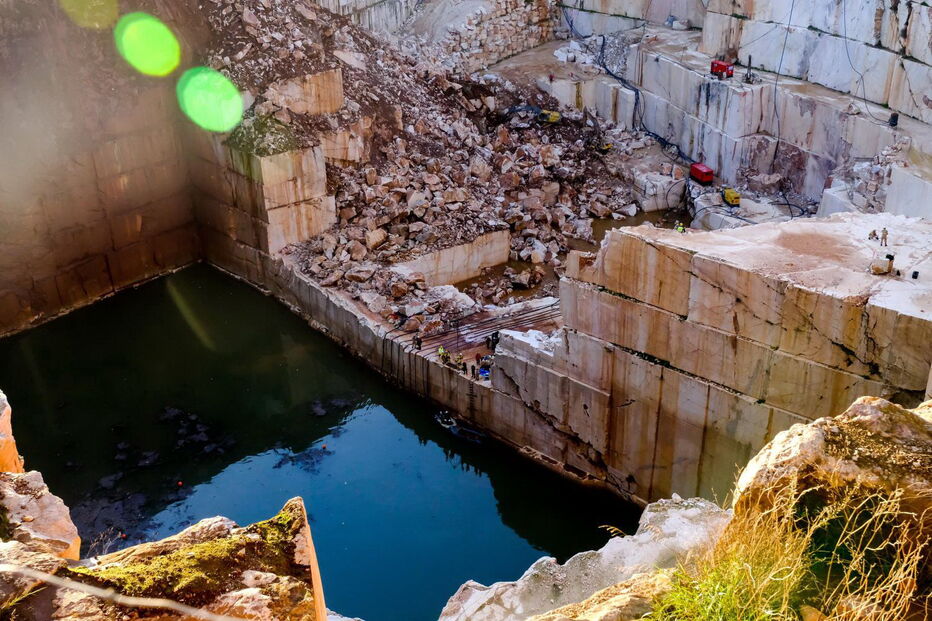 Operações de resgate na pedreira de Borba