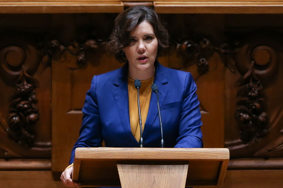 Assunção Cristas no parlamento