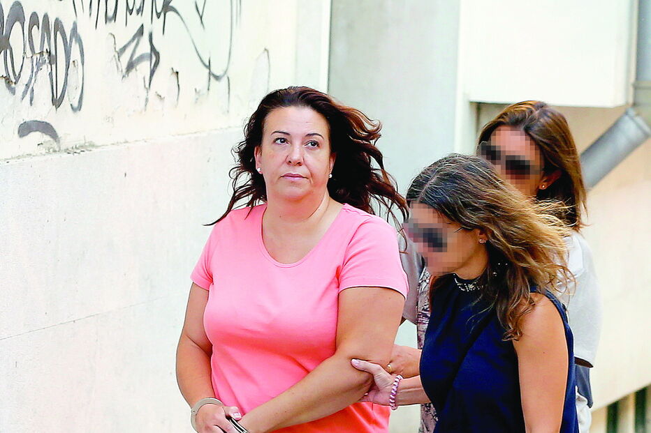Viúva Rosa Grilo agride guarda por lhe apanhar carta