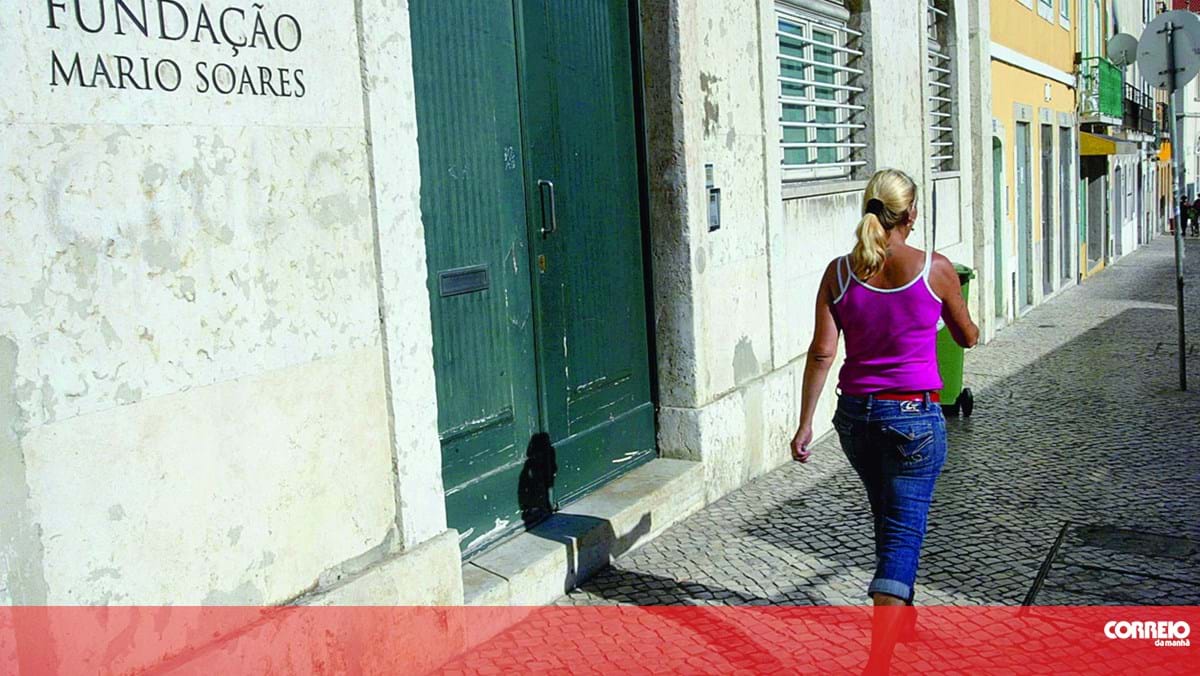 Fundação Mário Soares vai reduzir o seu acervo - Cultura foto