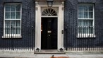 Polícia britânica encerra investigações sobre festas em Downing Street em pleno confinamento