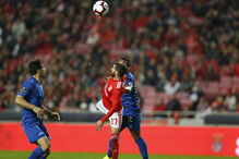Jogadores em ação no Benfica - Feirense