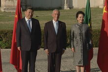 Presidente chinês recebido por Marcelo na chegada a Lisboa. Visita oficial dura dois dias