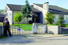 Grupo de quatro atacou moradia durante a madrugada 