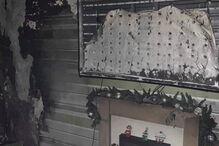 Luzes de Natal incendeiam casa de família no País de Gales