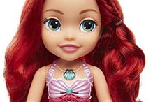 Operário fabril recebe um cêntimo por cada boneca vendida por 40 euros