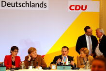 Merkel no congresso da CDU que vai escolher novo líder