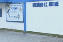 Pais e adeptos encurralam e ameaçam árbitro em casa em Fafe