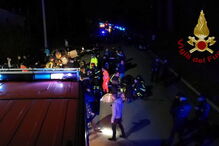 Seis mortos e dezenas de feridos durante um concerto numa discoteca italiana