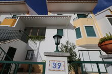 Homem mata mulher à facada na Azambuja