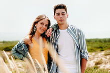 Sara Carreira ao lado de Tiago Bandeira