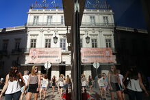 Turistas na zona do Chiado, em Lisboa