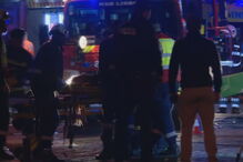 Elétrico capota na Lapa em Lisboa	