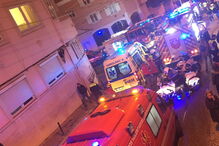 Elétrico capota na Lapa em Lisboa	