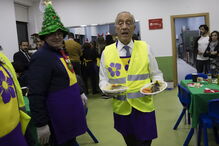 Marcelo Rebelo de Sousa janta com os sem-abrigo no Porto