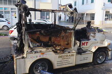 Comboio de Natal de Rio Maior vandalizado e incendiado 