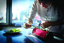 Tronco de Natal junta maracujá à amêndoa e ao incontornável chocolate