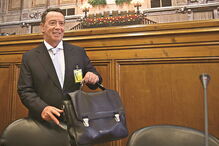 Manuel Pinho esteve no Parlamento pela primeira vez a 17 de julho. Pouco ou nada disse então aos deputados   