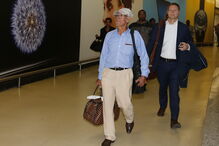 Domingos Carrasco veio do Brasil para passar o Natal com os irmãos