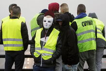 'Coletes amarelos' manifestam-se em Almada