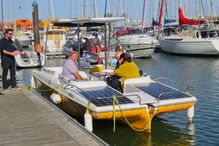 Barco solar faz passeios ecológicos no rio Arade, desde Portimão até Silves, tanto nos meses de verão como de inverno 