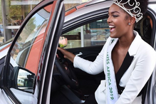 Cabelo da Miss África ardeu no momento da coroação