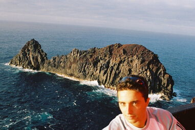  Filho de Ágata preso por assediar menores em festa motard. Já era procurado pelas autoridades