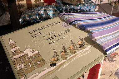 Homem morre e deixa 14 anos de prendas de Natal para filha do vizinho