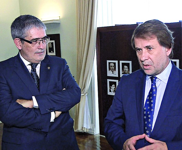 Norberto Martins (à esquerda), junto do diretor nacional da PJ, Luís Neves 