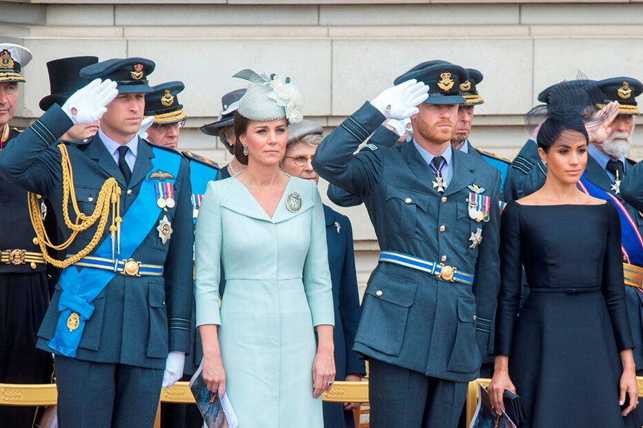 Príncipe William, Kate Middleton, Príncipe Harry e Meghan Markle